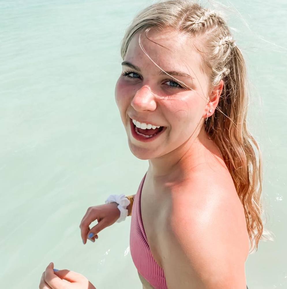 Meet your Posher, Shelby